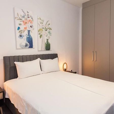 Elegant Urban Escape 1 Bd Apt In Kolonaki Lägenhet Aten Exteriör bild