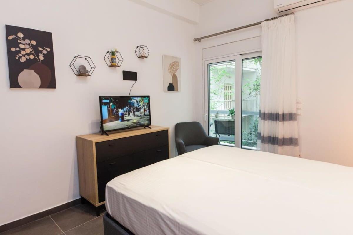 Elegant Urban Escape 1 Bd Apt In Kolonaki Lägenhet Aten Exteriör bild