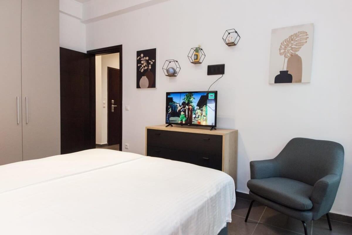 Elegant Urban Escape 1 Bd Apt In Kolonaki Lägenhet Aten Exteriör bild