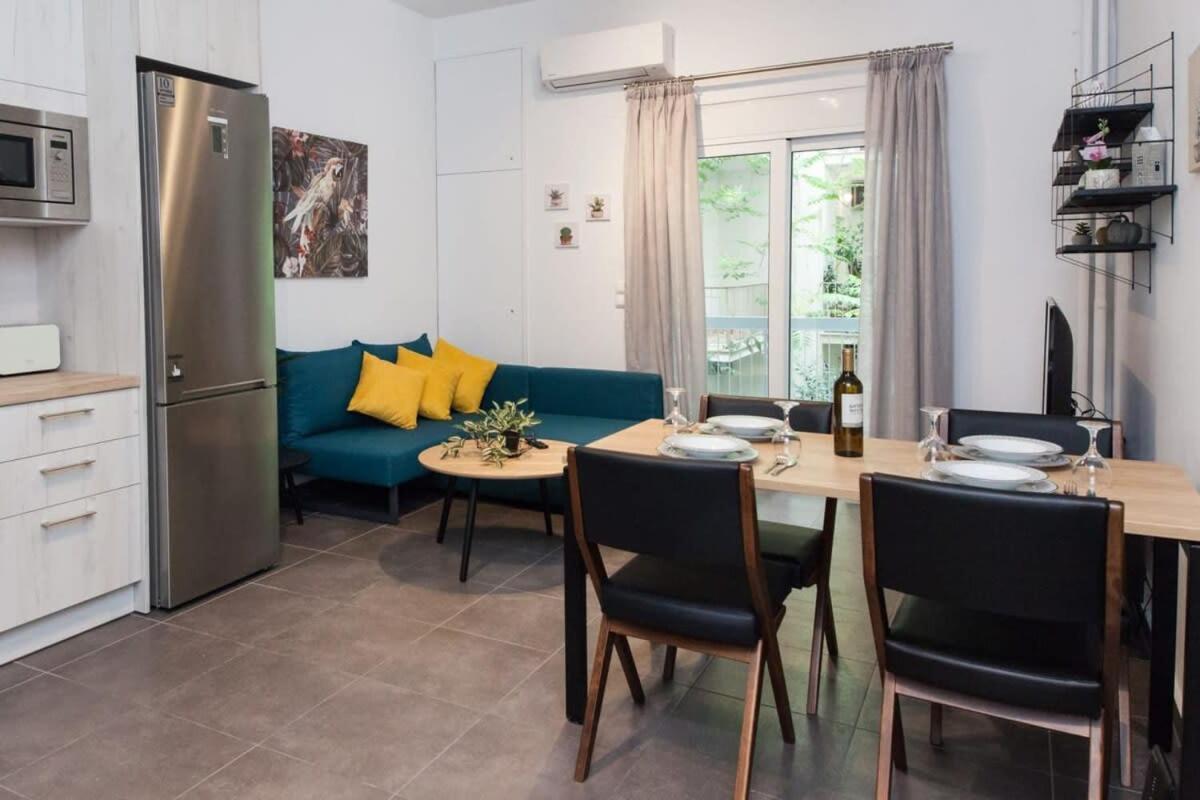 Elegant Urban Escape 1 Bd Apt In Kolonaki Lägenhet Aten Exteriör bild